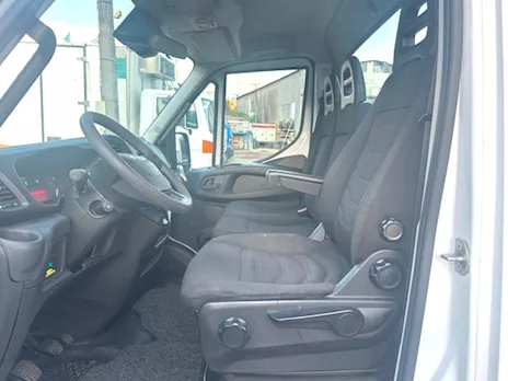 Camion Marca Iveco Daily 35c15 ribaltabile Anno 2015 Km 411500 - Anteprima 8