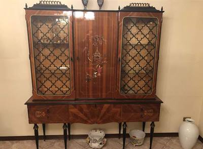 Credenza stile chippendale