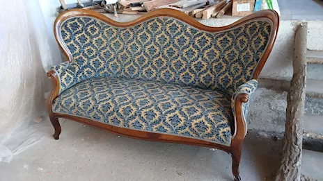 Divano in legno in stile Luigi Filippo vintage
