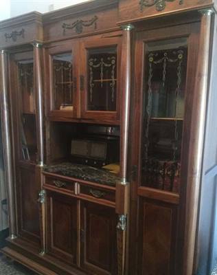 Vetrina fine 800 primi del 900