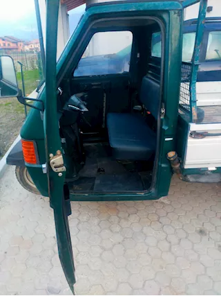 Ape Piaggio TM 703 usato