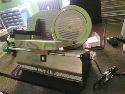 Affettatrice elettrica Novitalia Inox 250-Nuova