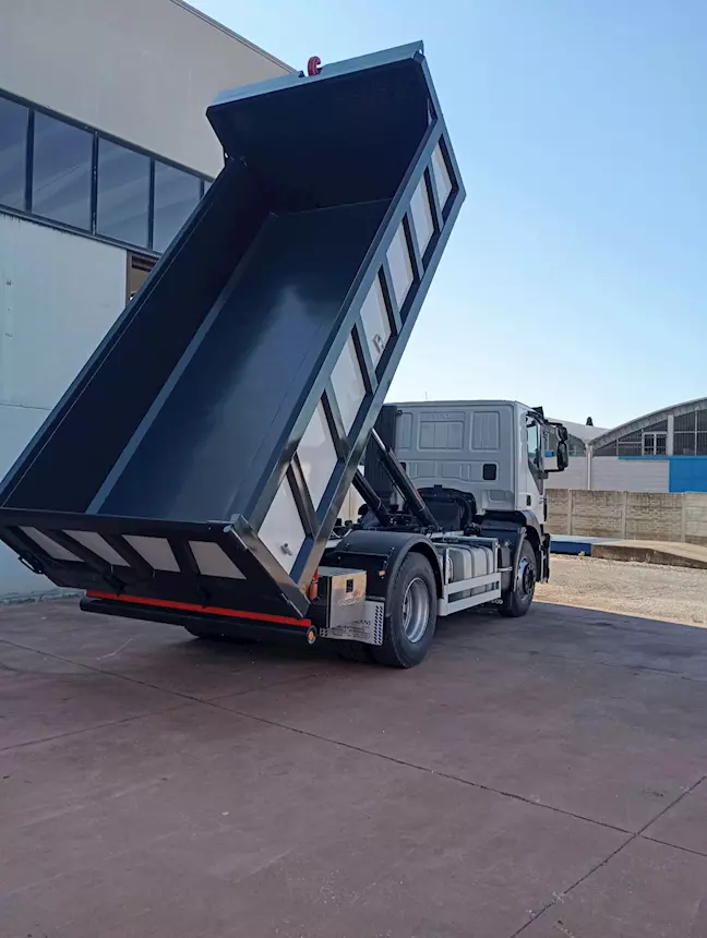 Foto 6Iveco Stralis 190 S360 Cassone Scarrabile Anno 2013 Euro 5, marca MEC