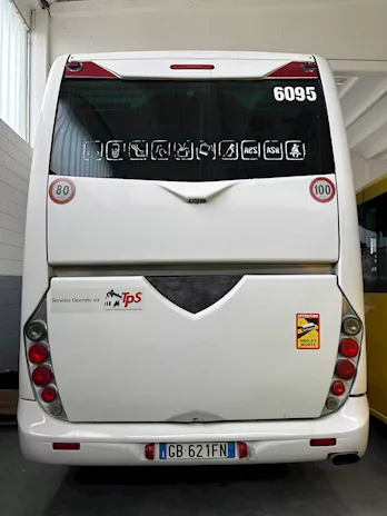 Vendo Irisbus Noge Touring Marca Iveco - Anteprima 3