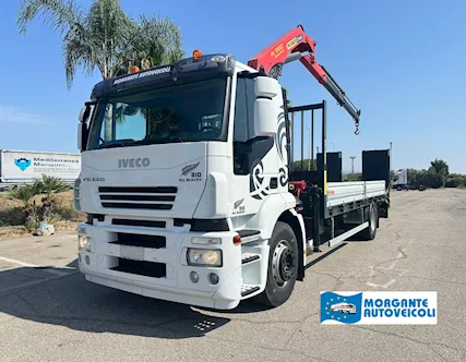 Iveco Stralis 310CV Euro 5 con pianale nuovo e gru