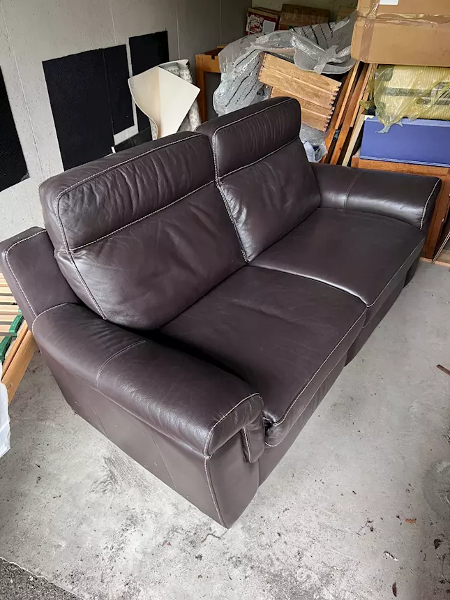Divano in vera pelle, ottime condizioni