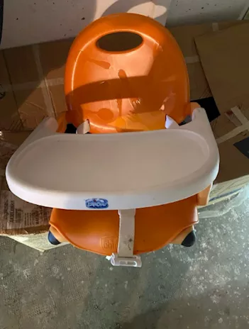 Seggiolone Chicco portatile arancione