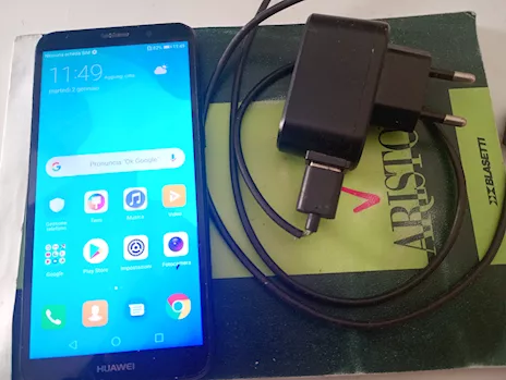 cellulare Huawei Y18