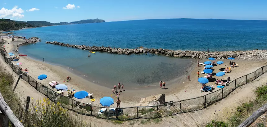 Offerta 2 giugno in campeggio a Palinuro