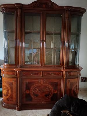 Mobile + cassettiera sala in radica € 950,00