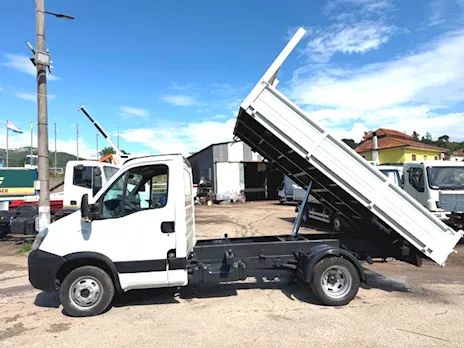 Camion Marca Iveco Daily 35C12 ribaltabile Anno 2009 Km 206700 - Anteprima 7