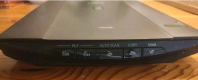 Scanner Canon Lide 220