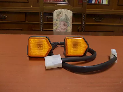 Fanalini frecce laterali Fiat 127 3-4 serie