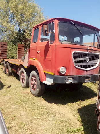 Lancia - Carrellone 4 assi 8x4 pianale con