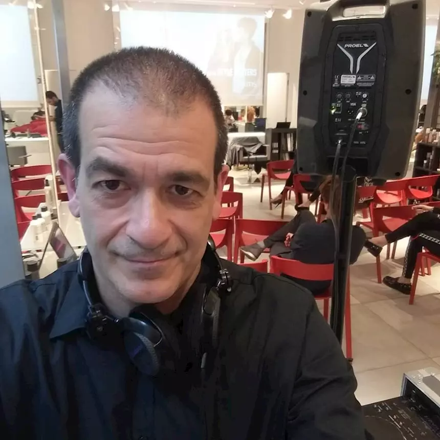 Foto 12Feste matrimoni Roma Dj Service con lunga esperienza