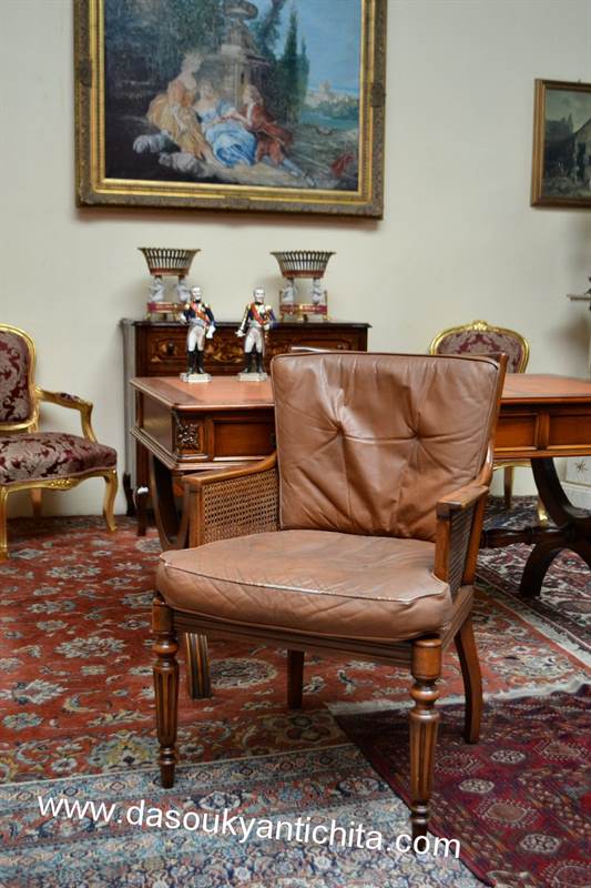 Poltrona inglese Regency inizi del XX secolo, in legno