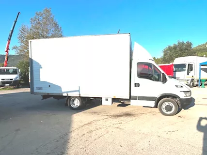 Camion Marca Iveco Daily 35c17 furgone Km 424500 - Foto 3