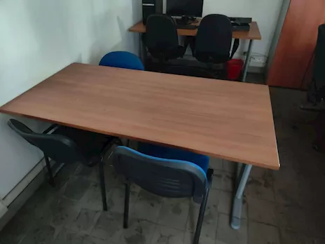 Scrivanie e mobili da ufficio in svendita da fallimento, ottime condizioni - Foto 5