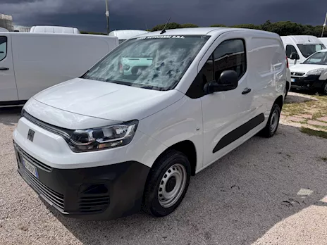 Fiat Doblò 1.5 HDI 100 CV E6D-I 2024 Km 72000 Euro 6, unico proprietario - Anteprima 2