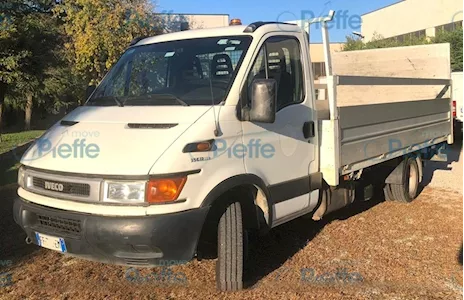 Iveco Daily 35C12, cassone fisso, sponda idraulica