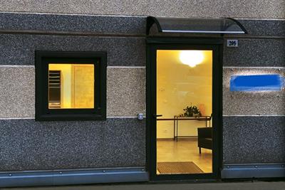 CAPANNONE/UFFICI