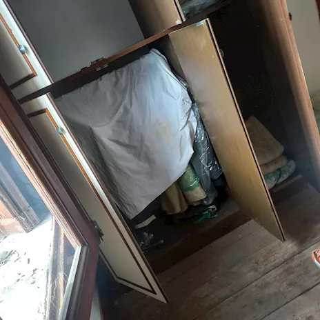 Vendo armadio in legno 6 ante dimensioni, prezzo trattabile - Anteprima 6