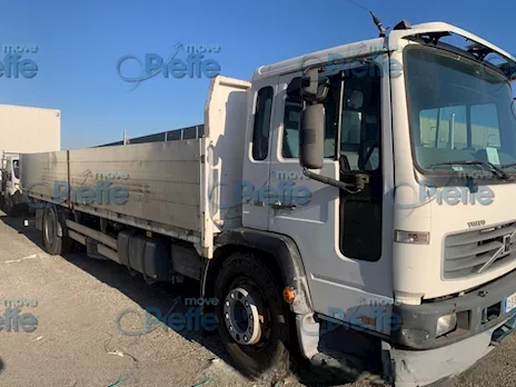 Volvo FL6 250 CV, cassone pianale 8,50 m