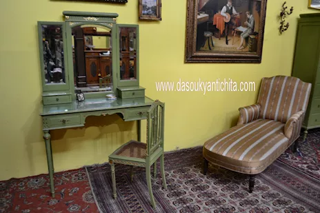 Toiletta con sedia stile Luigi XVI laccata verde anni 50