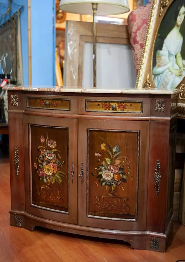 Piccola Credenza Stile Classico in Noce Scuro - Foto 3