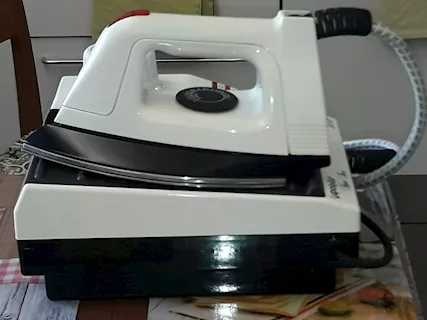 Ferro da stiro con caldaia Vaporella Super Inox Polti