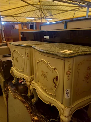 Coppia di comodini stile veneziano usati - 24176