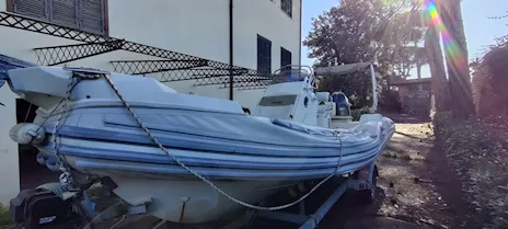 Gommone a chiglia rigida Lomac 710 IN 2012 Lunghezza 6.95m L