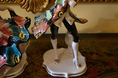 Coppia di statuine in porcellana raffiguranti danzanti, in buone condizioni - Foto 6