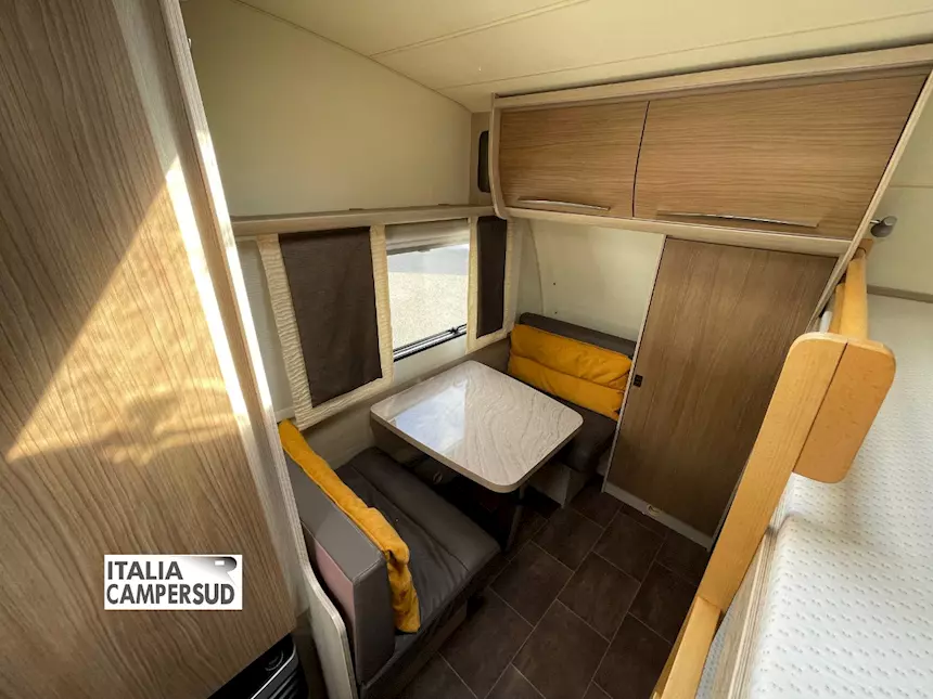 Caravan Burstner Averso Plus 510 TK Con 7 Posti Del 2014 Km 1, anno 06 - Foto 10