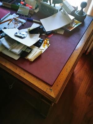 Scrivania antica in legno con piano in pelle - Foto 2