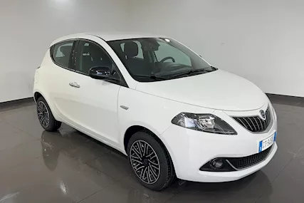 Lancia Ypsilon 1.0 Firefly Hybrid Gold S amp;S 70CV 5P.Ti Anno 2024 - Anteprima 1