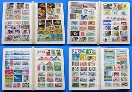 Album con 458 Francobolli a € 0,06 Cadauno dell'Af - Foto 3