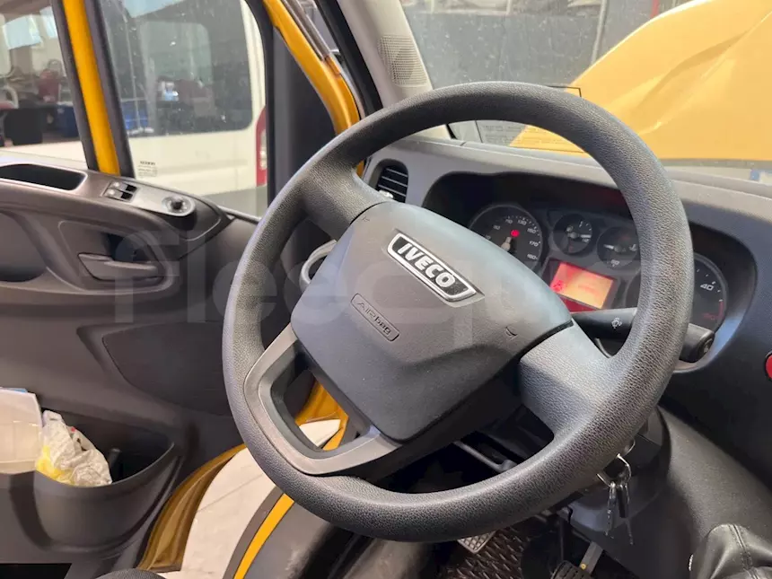 Foto 10Iveco Daily, 2019, 19 posti, Euro 6 Km 60958, cambio: manuale