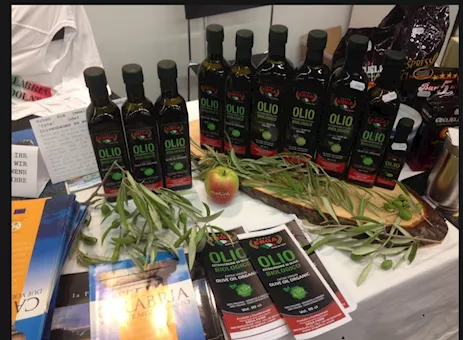 Azienda agricola vende olio extravergine oliva - Anteprima 3