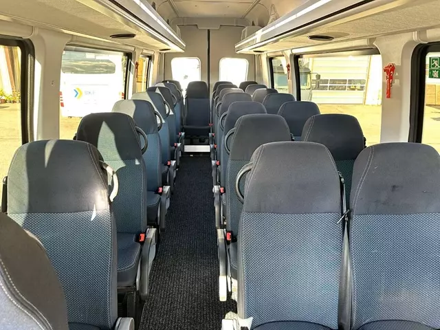 Foto 7Iveco Irisbus Daily A65c18, cambio automatico, unico proprietario