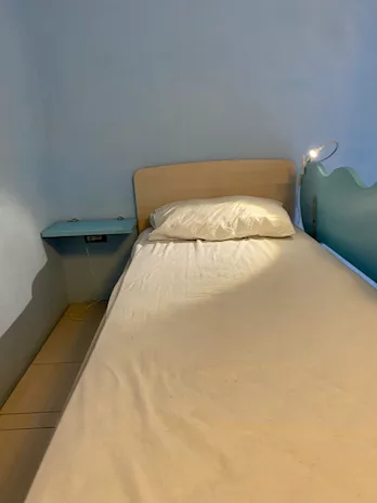 Letto a castello con soppalco, scala e terzo letto estraibile