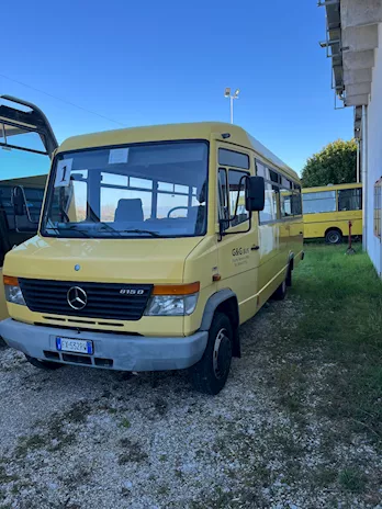 scuolabus Mercedes