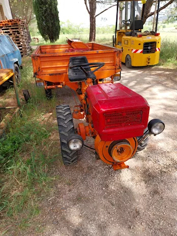 Trattore Valpadana 18 cavalli cassone ribaltamento manuale