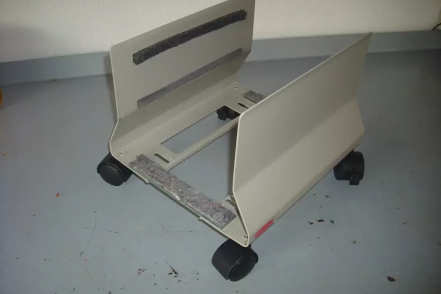 Carrello porta case computer PC desktop con ruote