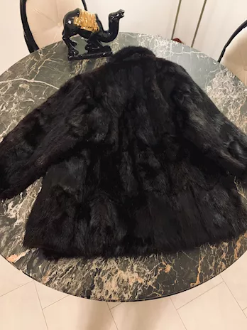 Splendida pelliccia rat mousqué visonata tg. 44, colore nero, come nuovo - Anteprima 6