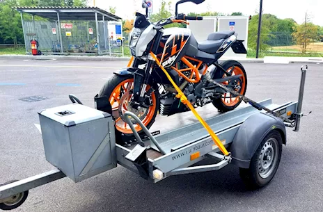 Servizi di trasporto specializzati per moto, scooter, Vespa