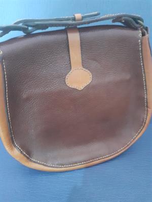 Borsa in cuoio, mai usata, prezzo non trattabile - Foto 2