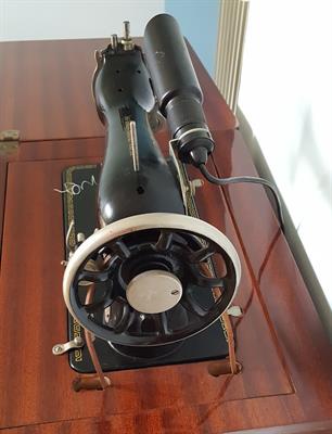 MACCHINA DA CUCIRE SINGER D'EPOCA CON MOBILETTO, ottimo stato - Foto 5