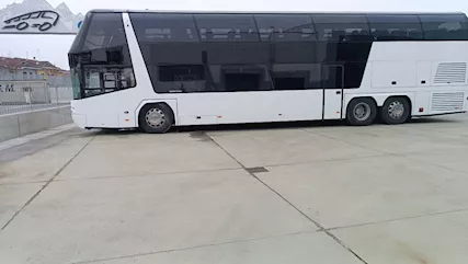 Skyliner 81+1+1