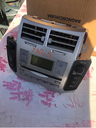 Radio CD Yaris 86120-0D210